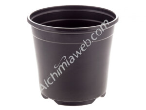 round black 2.6L pot 13cm diam