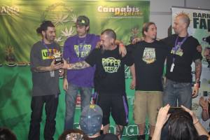 1º Premio Bio Indoor Ripper Seeds con Old School