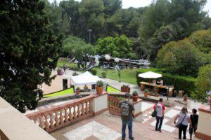 Descendiendo las escaleras hacia la zona chill out