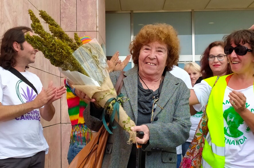 "Vull que barregin les meves cendres amb terra i plantin marihuana"