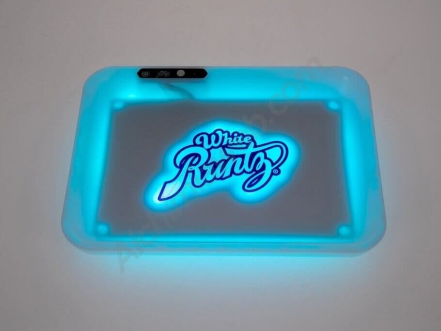 La espectacular bandeja LED Glow Tray Runtz