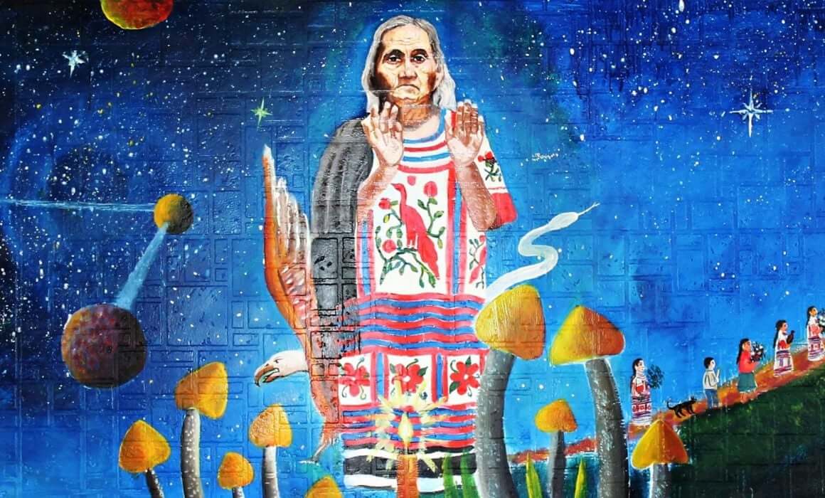 Uno de los murales conmemorativos del 126 natalicio de María Sabina en Oaxaca, México