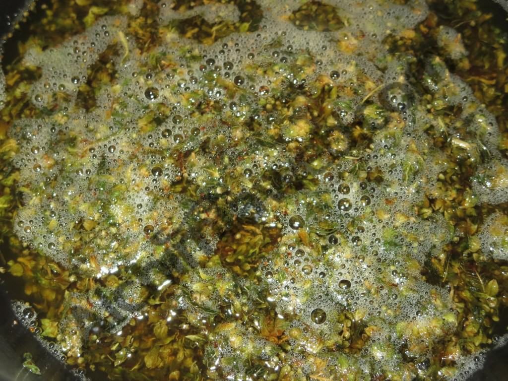 Barreja de cànnabis amb l'oli de coco