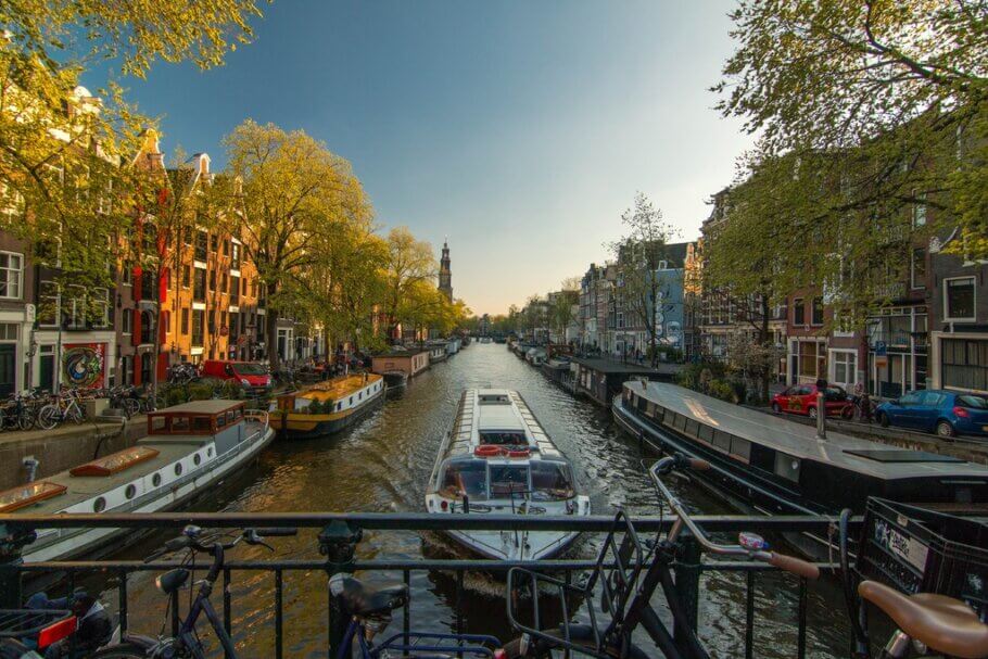 Els carrers i els canals d'Amsterdam es van convertir en la meta de tota fumeta
