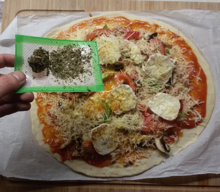 Cannabis Pizza