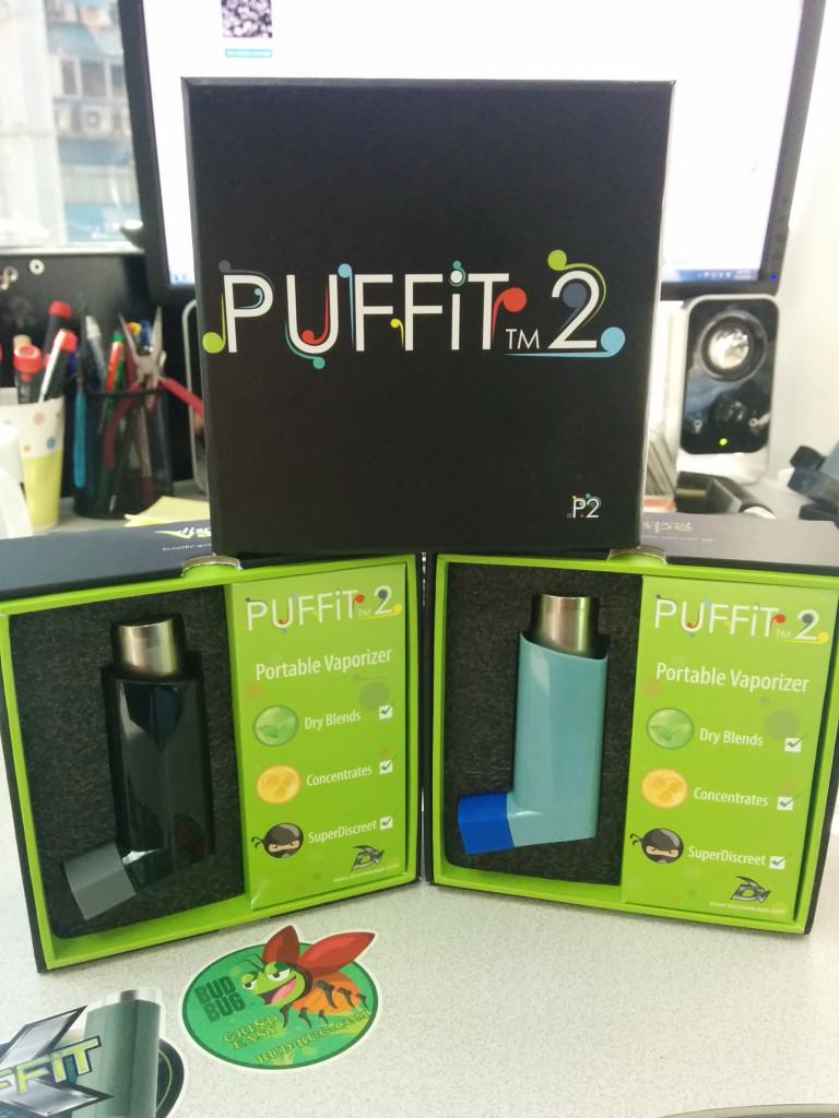 Puffit 2 in blue and black 