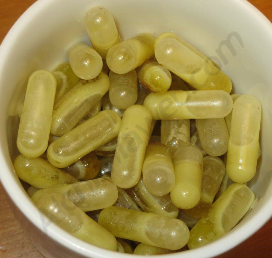 The oil in these cannabis capsules is solidifying