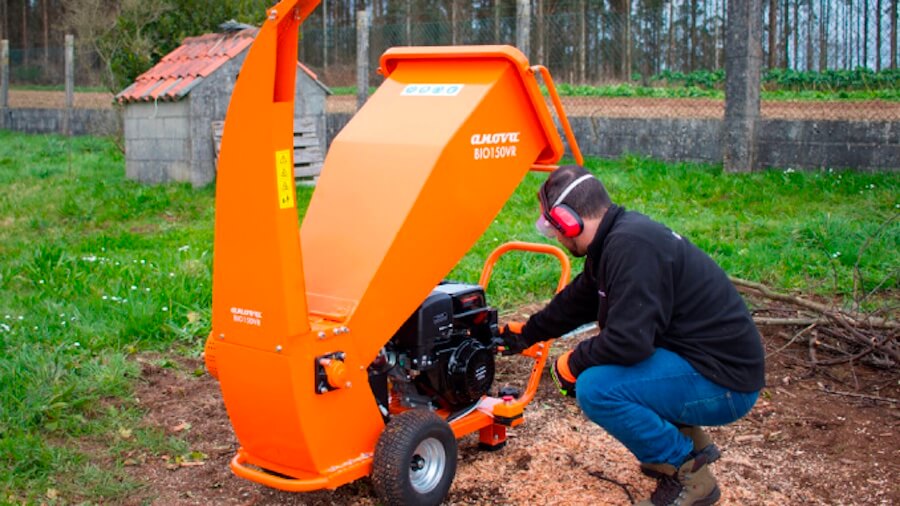 There are now machines such as hemp bio-shredders to facilitate the process of destroying cannabis plants, which used to be done by hand