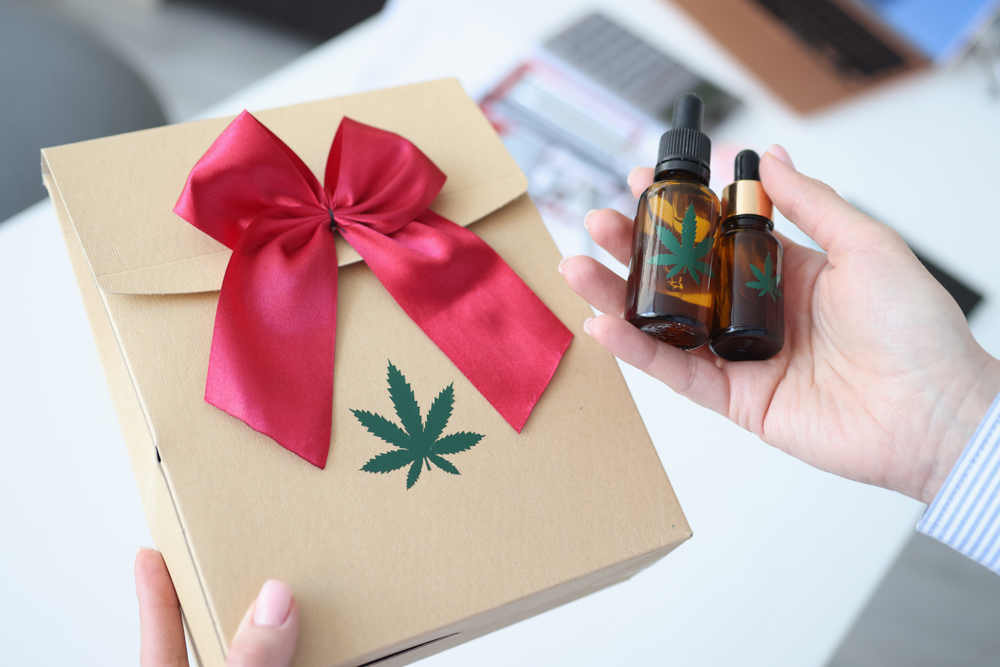 cannabis-gifts-stoner-friend-partner