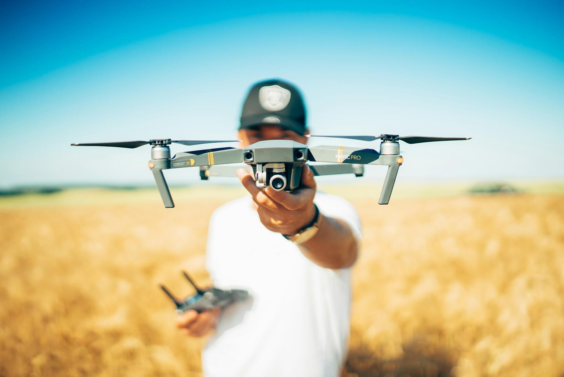 The use of drones in agriculture is now a normal thing. In the future, they will be able to provide us with a lot of information about the crop (Image: david henrichs)