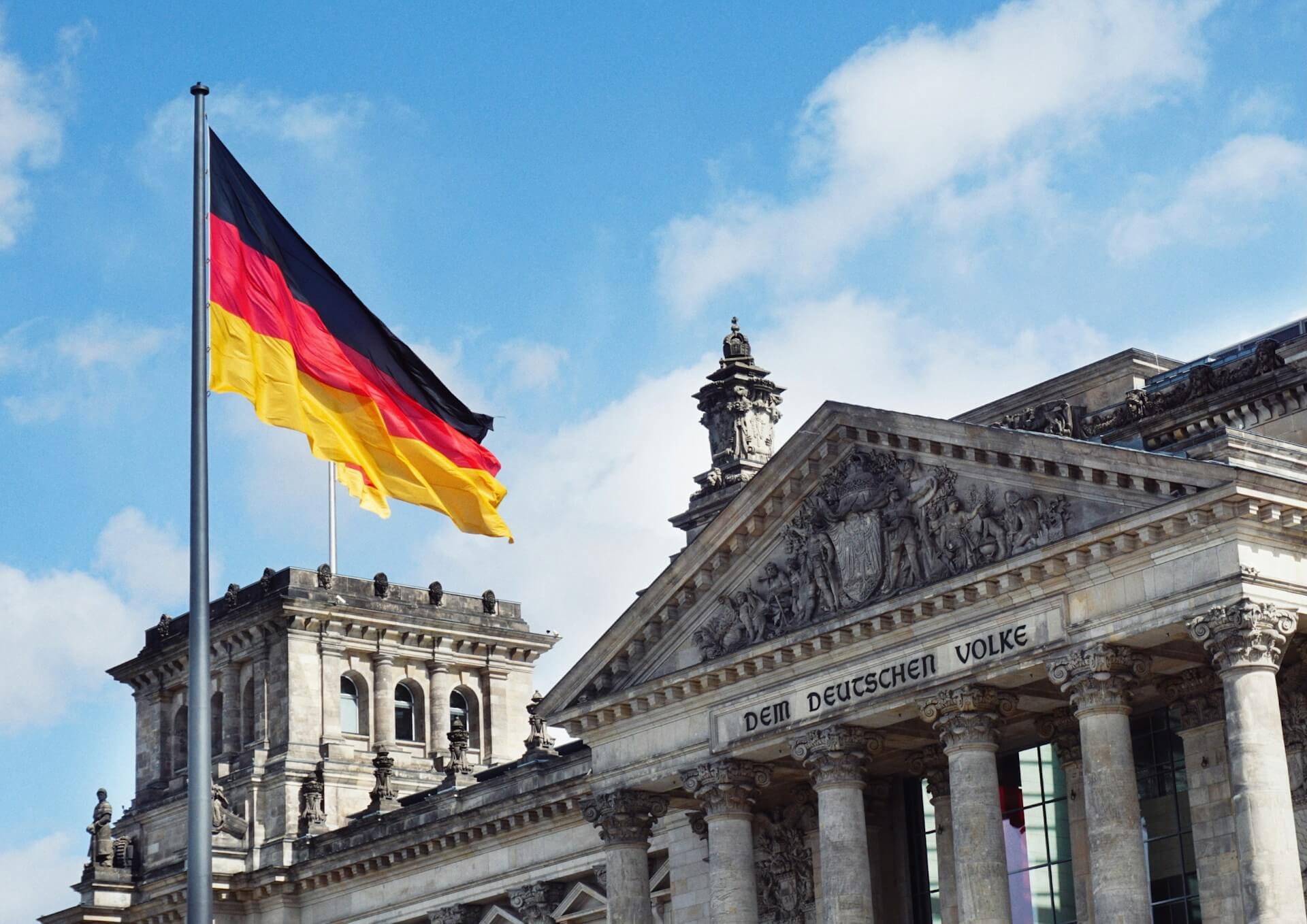  The German elections in 2025 have left an uncertain outlook regarding cannabis, whose legalization could be affected in the coming months (Image: Maheshkumar Painam)