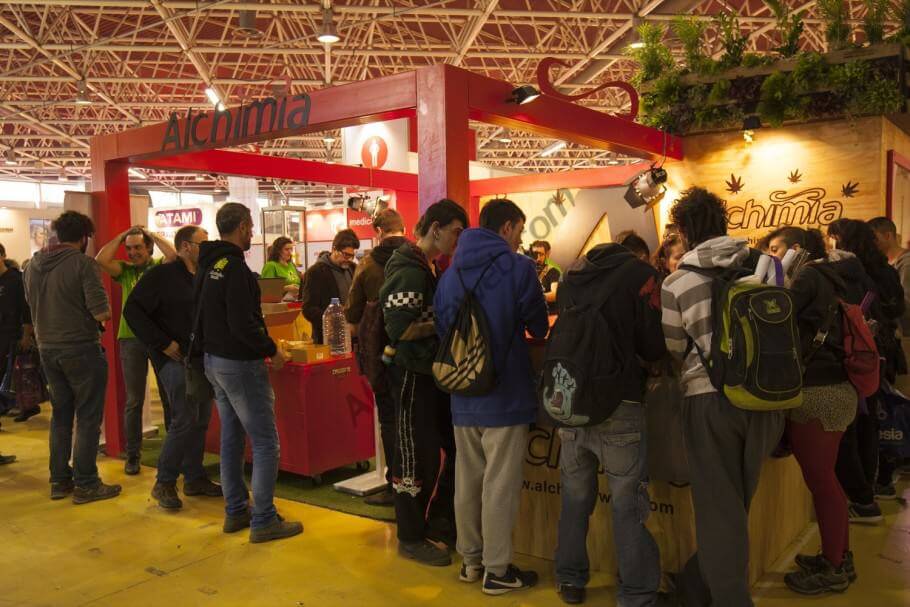 Le stand Alchimia à la Spannabis 2015