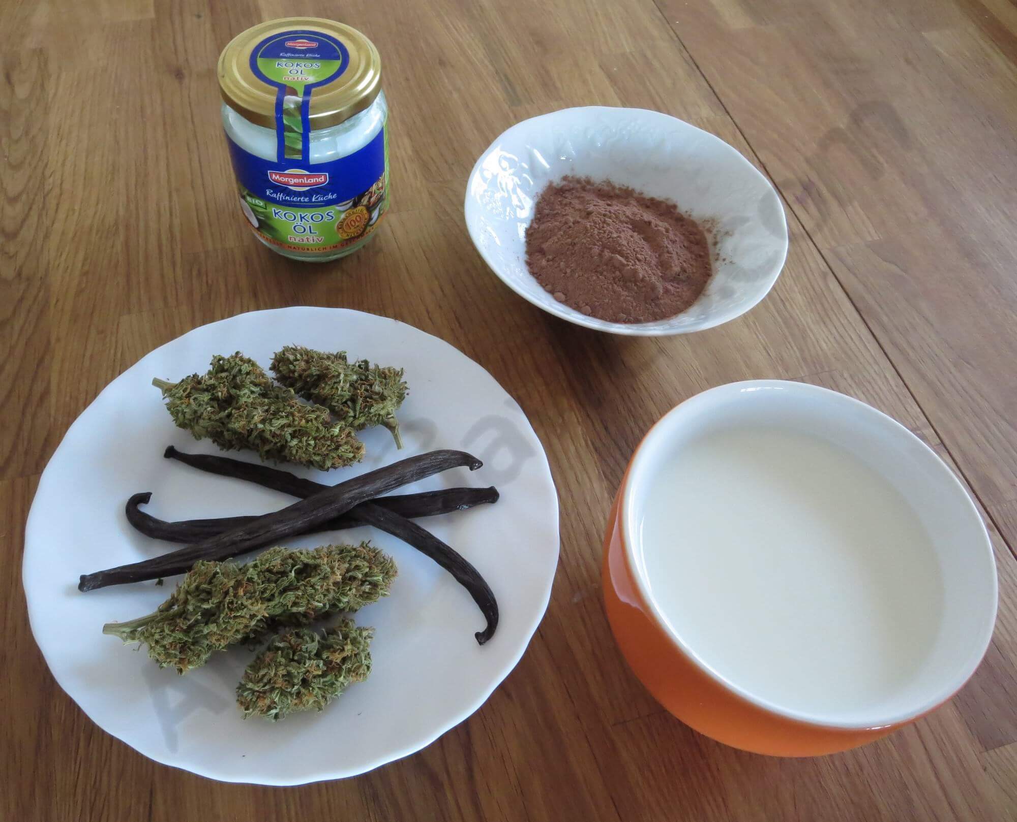 Ingrédients utilisés pour réaliser la tisane au cannabis