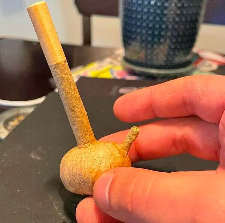 Pétard + Bong = Pétabong 