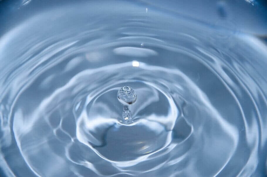 Une eau propre et pure nous aidera à nettoyer nos têtes (Photo : David Becker)