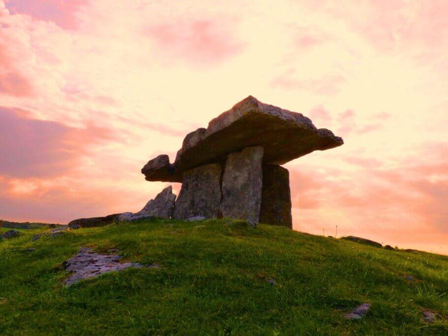Au Néolithique, non seulement des dolmens ont été construits, mais le cannabis a également été cultivé