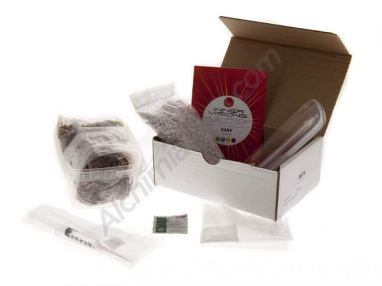 Les kits de champignons Innervisions apportent le matériel correctement stérilisé afin que vous n'ayez pas de problèmes de contamination