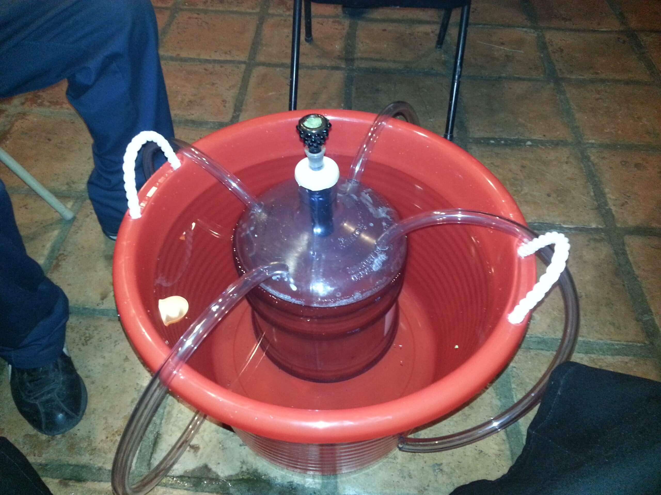 Lorsque vous maîtriserez la technique, vous pourrez essayer des modèles plus élaborés, comme ce bang à gravité pour 4 personnes (Image : saltyballs1son)