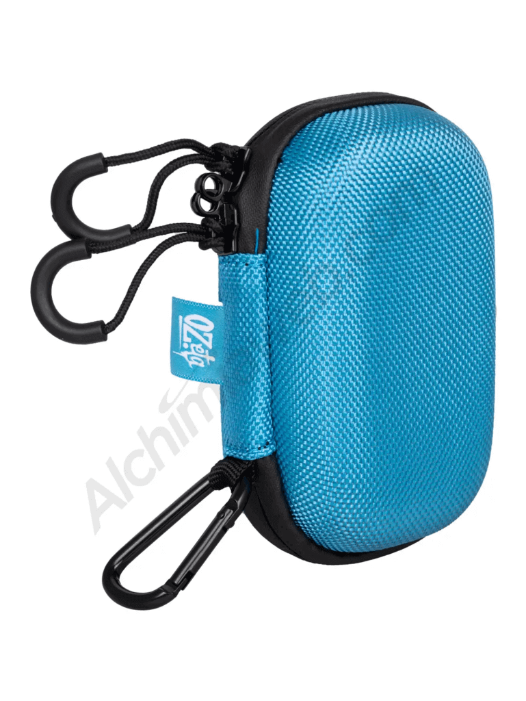 La petite trousse anti-odeur OZeta est fabriquée avec des matériaux de haute qualité et est très pratique de par sa taille