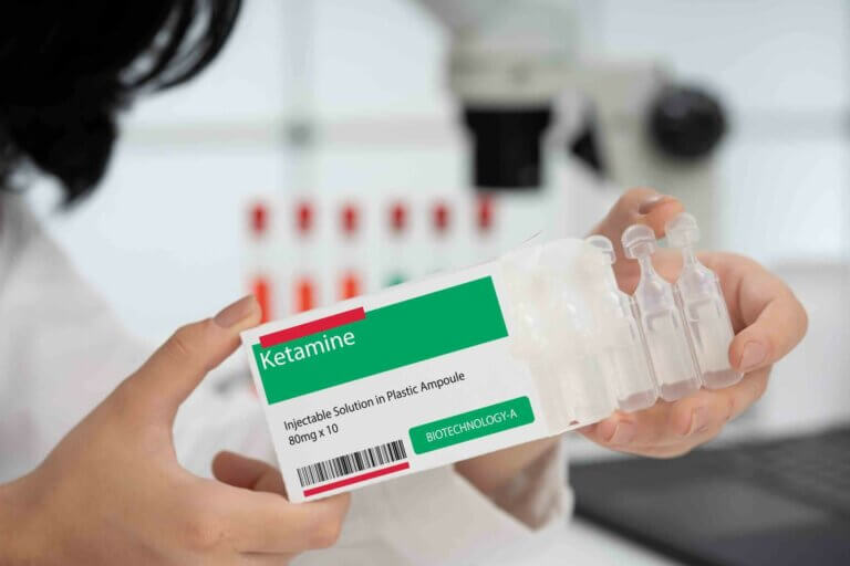 Kétamine: usage thérapeutique et principaux effets