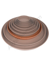 Soucoupes roundes de pots couleur terre cuite