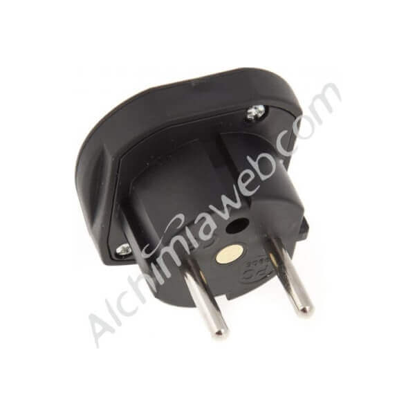 UK plug adapter for Europe