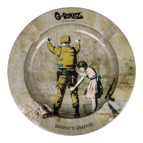 Cendrier Banksy Girl Frisking Soldier de G-Rollz