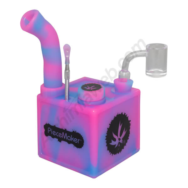 Kube Silicone bong by Piecemaker