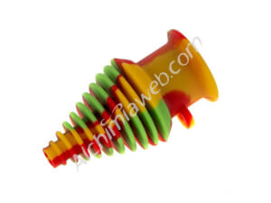 Adaptable silicone mouthpiece for bongs